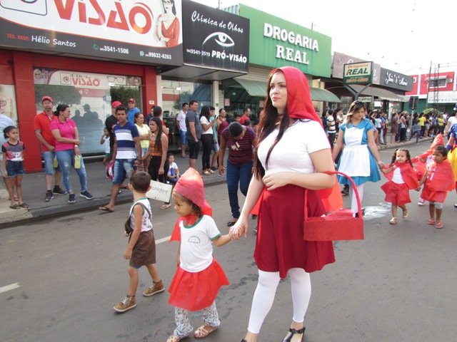 Desfile 7 de Setembro Colider parte 002