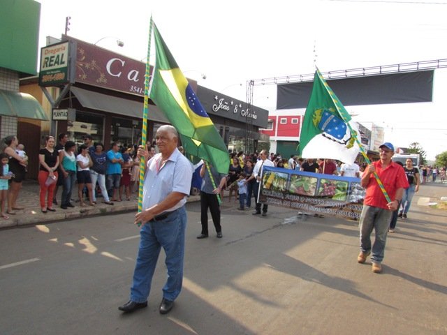 Desfile 7 de Setembro Colider parte 002