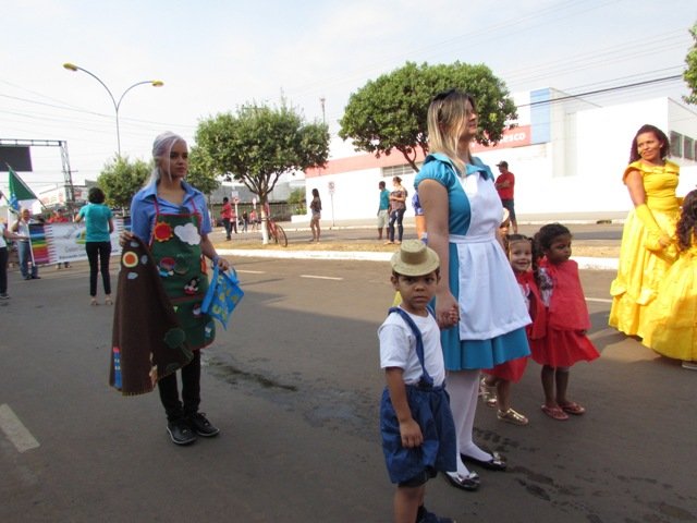 Desfile 7 de Setembro Colider parte 002