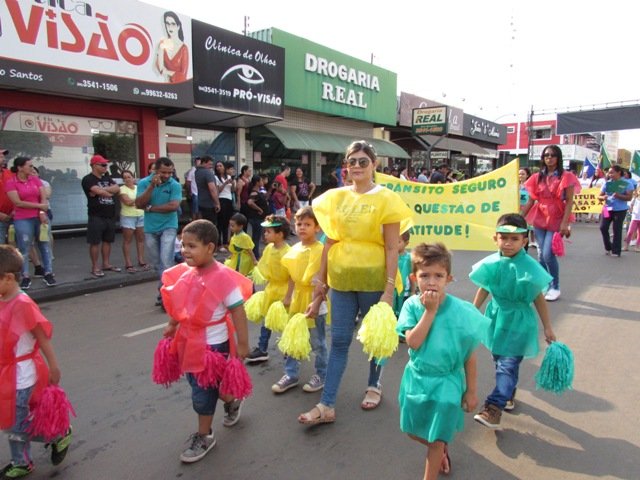 Desfile 7 de Setembro Colider parte 002