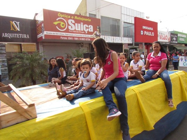 Desfile 7 de Setembro Colider parte 002