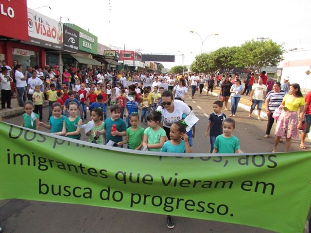Desfile 7 de Setembro Colider parte 002