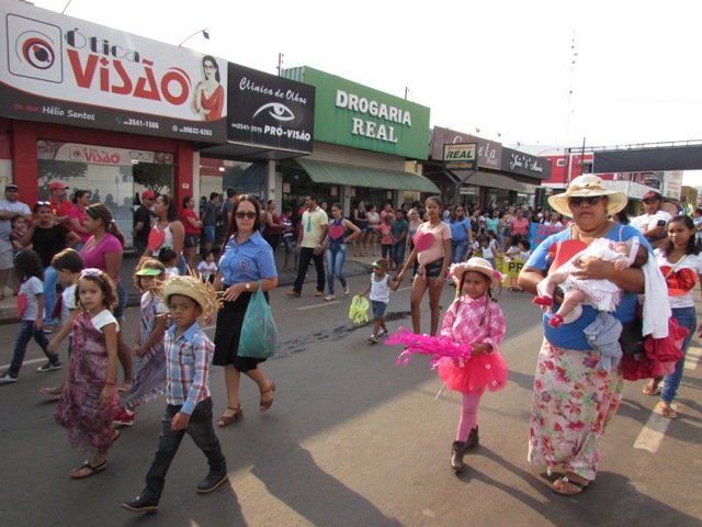 Desfile 7 de Setembro Colider parte 002
