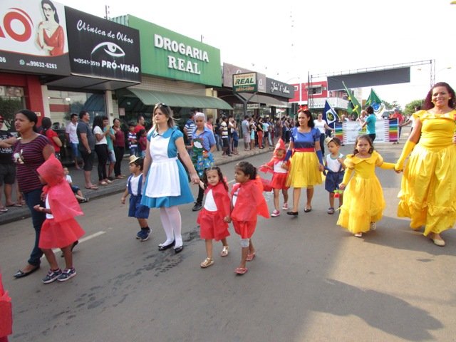 Desfile 7 de Setembro Colider parte 002