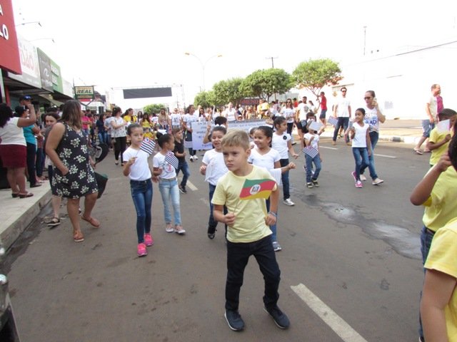 Desfile 7 de Setembro Colider parte 002