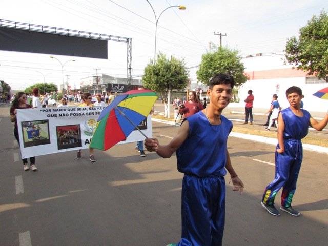 Desfile 7 de Setembro Colider parte 003
