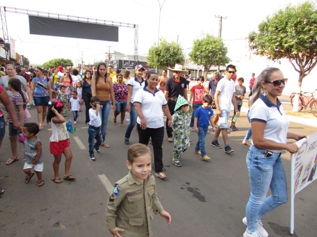 Desfile 7 de Setembro Colider parte 003