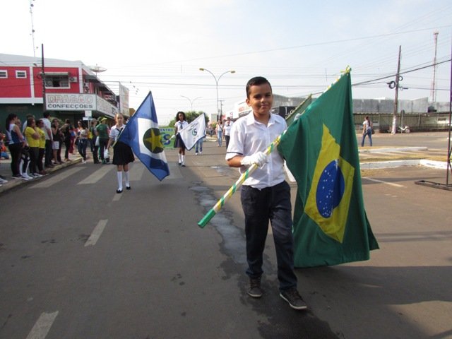 Desfile 7 de Setembro Colider parte 003