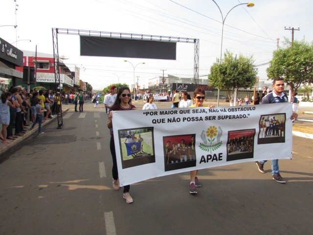 Desfile 7 de Setembro Colider parte 003