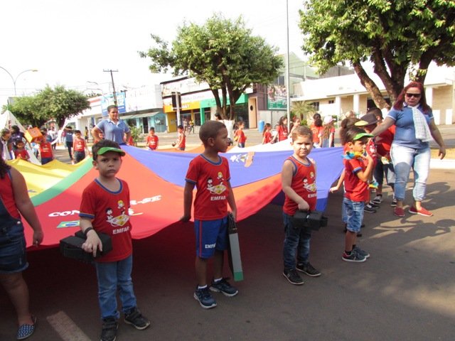 Desfile 7 de Setembro Colider parte 004