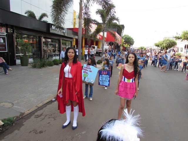 Desfile 7 de Setembro Colider parte 004