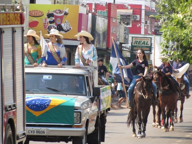Desfile 7 de Setembro Colider parte 010