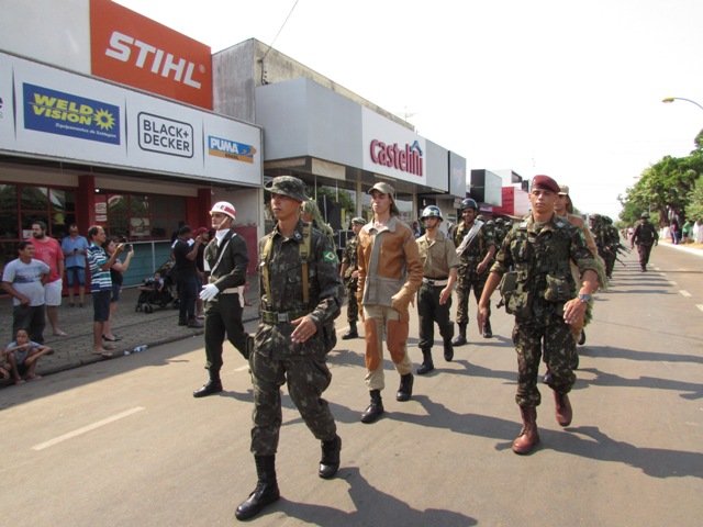 Desfile 7 de Setembro Colider parte 010