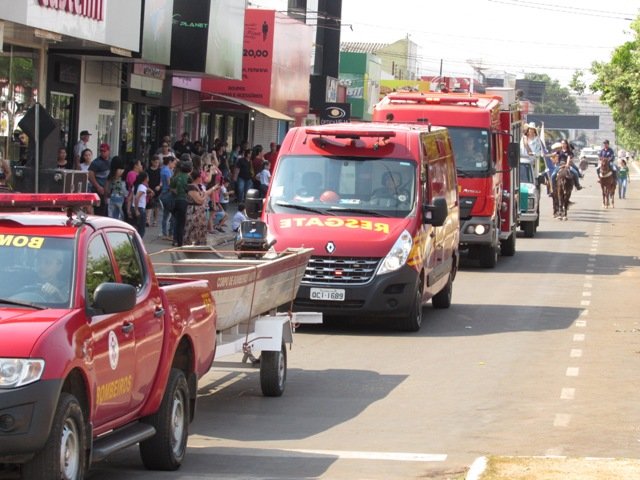Desfile 7 de Setembro Colider parte 010