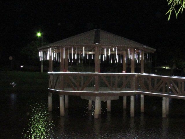 Inaugurada Luzes Natalinas Lago Pioneiros Colider