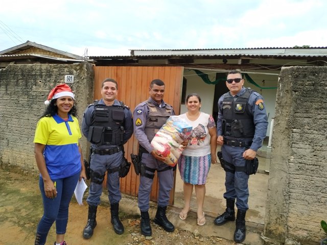 Entrega Cestas do Natal Solidario de Colíder