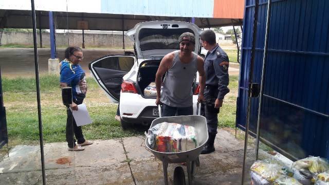 Entrega Cestas do Natal Solidario de Colíder
