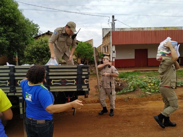 Entrega Cestas do Natal Solidario de Colíder