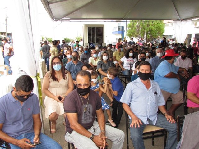 Prefeito Maninho dá posse Secretarios parte 001