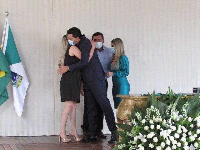 Prefeito Maninho dá posse Secretarios parte 001