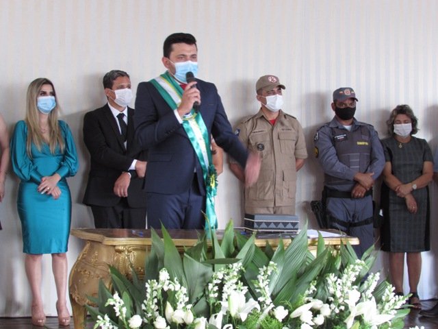 Prefeito Maninho dá posse Secretarios parte 003