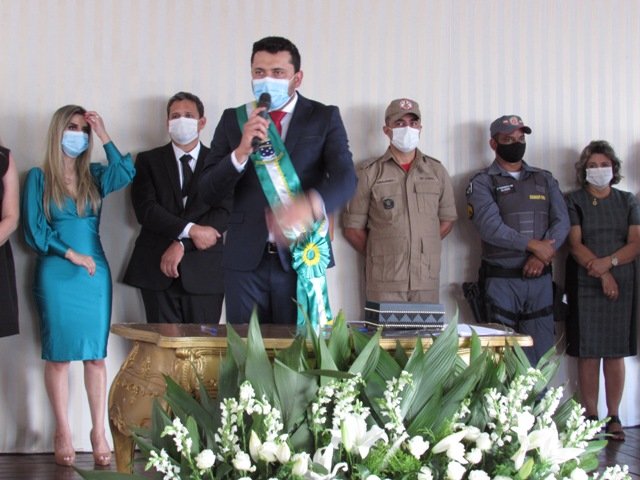 Prefeito Maninho dá posse Secretarios parte 003