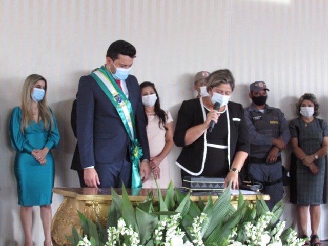 Prefeito Maninho dá posse Secretarios parte 003
