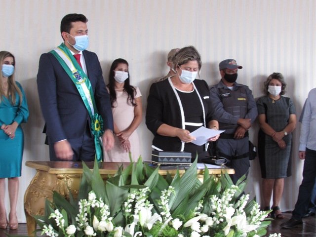 Prefeito Maninho dá posse Secretarios parte 003