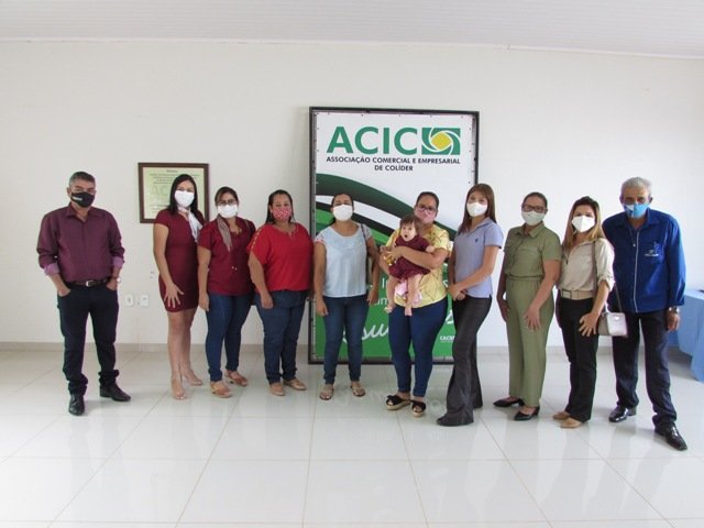 Entrega dos premios da campanha Natal Feliz do Consumidor