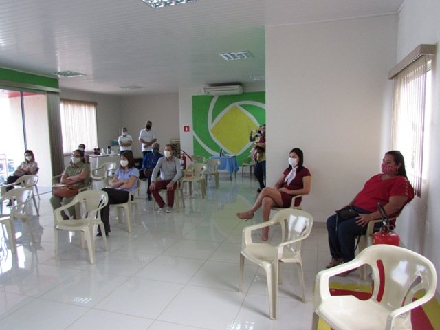 Entrega dos premios da campanha Natal Feliz do Consumidor