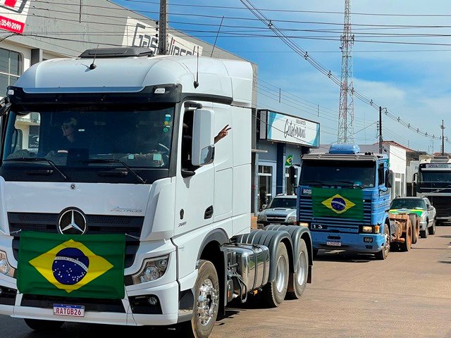 Carreata Movimento Verde Amarelo Colíder