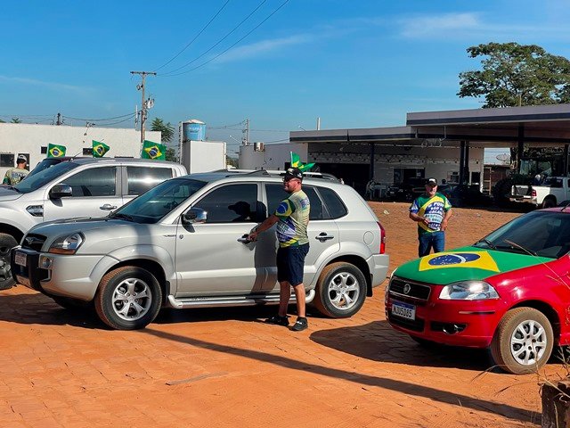Carreata Movimento Verde Amarelo Colíder