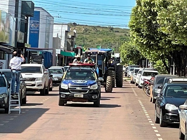 Carreata Movimento Verde Amarelo Colíder