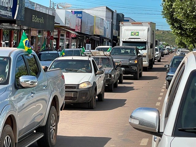 Carreata Movimento Verde Amarelo Colíder