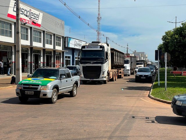 Carreata Movimento Verde Amarelo Colíder