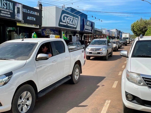 Carreata Movimento Verde Amarelo Colíder