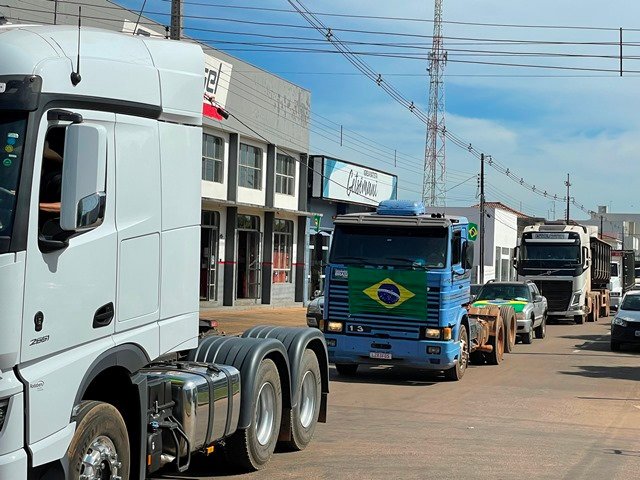 Carreata Movimento Verde Amarelo Colíder