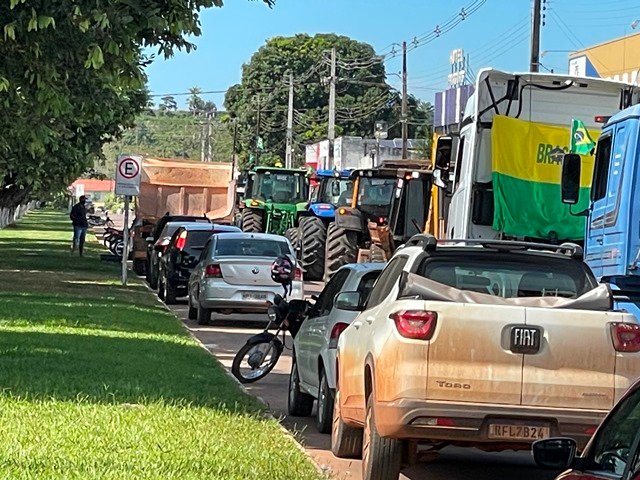Carreata Movimento Verde Amarelo Colíder