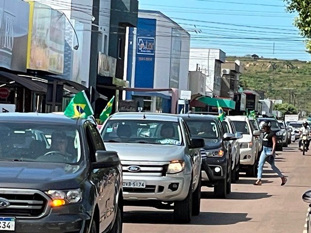 Carreata Movimento Verde Amarelo Colíder