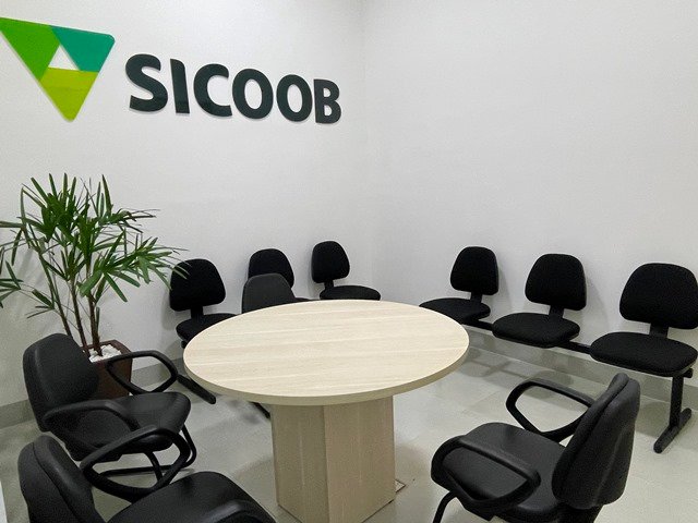 Reinauguração SICOOB norte de Colider parte 001