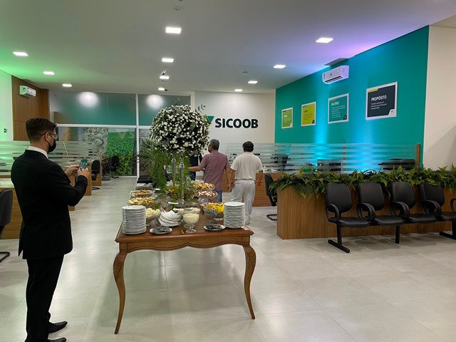 Reinauguração SICOOB norte de Colider parte 001