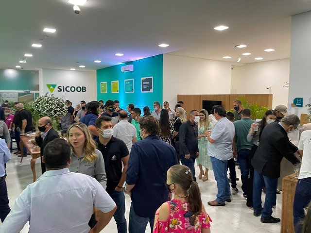Reinauguração SICOOB norte de Colider parte 003