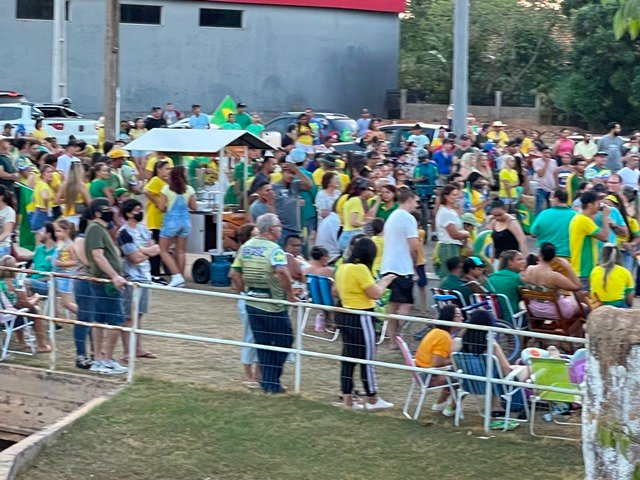 Sociedade Colidense aproveitaram feriado de 7 de Setembro para manisfestar