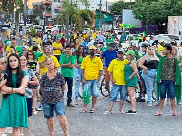 Sociedade Colidense aproveitaram feriado de 7 de Setembro para manisfestar