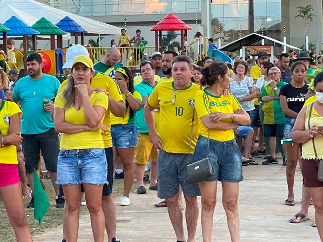 Sociedade Colidense aproveitaram feriado de 7 de Setembro para manisfestar