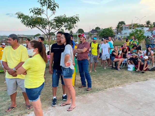 Sociedade Colidense aproveitaram feriado de 7 de Setembro para manisfestar