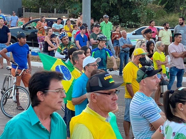 Sociedade Colidense aproveitaram feriado de 7 de Setembro para manisfestar
