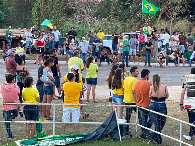 Sociedade Colidense aproveitaram feriado de 7 de Setembro para manisfestar
