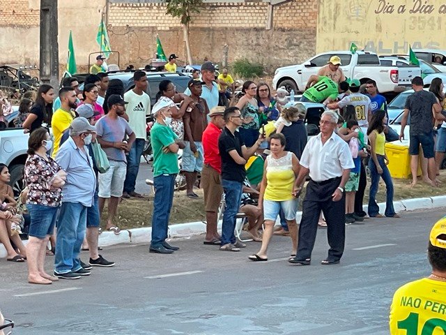 Sociedade Colidense aproveitaram feriado de 7 de Setembro para manisfestar