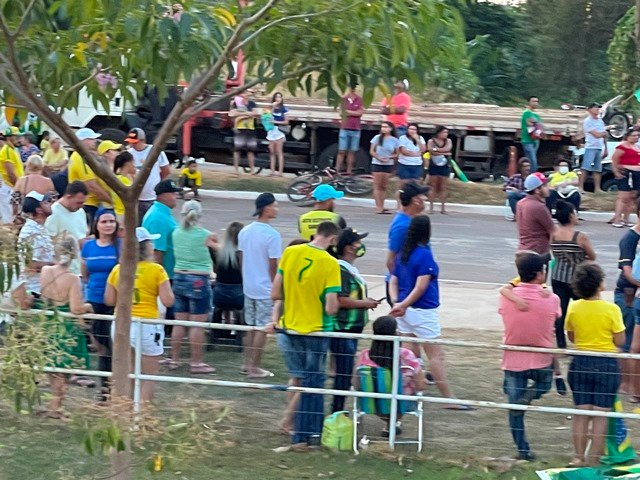 Sociedade Colidense aproveitaram feriado de 7 de Setembro para manisfestar